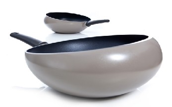 32372001