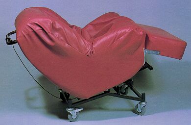 Atama Tilt Tub Chair