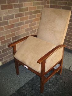Power Stand-Assist Chair