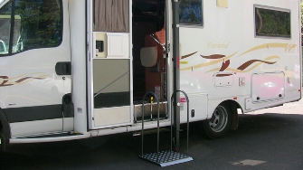 PME Liftmaster Lowered