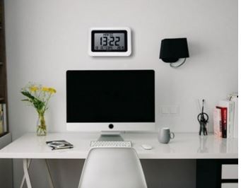 VISO10 Clock On The Wall