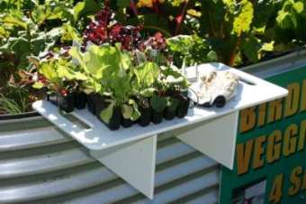 Birdies Potting Bench
